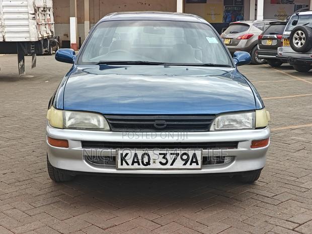 Toyota Corolla 1997 Blue