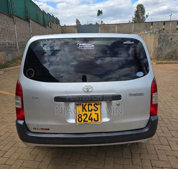 Toyota Probox 1.5 DX 2WD 2011 Gray
