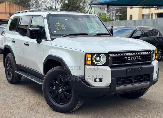 Toyota Land Cruiser Prado 2024 White