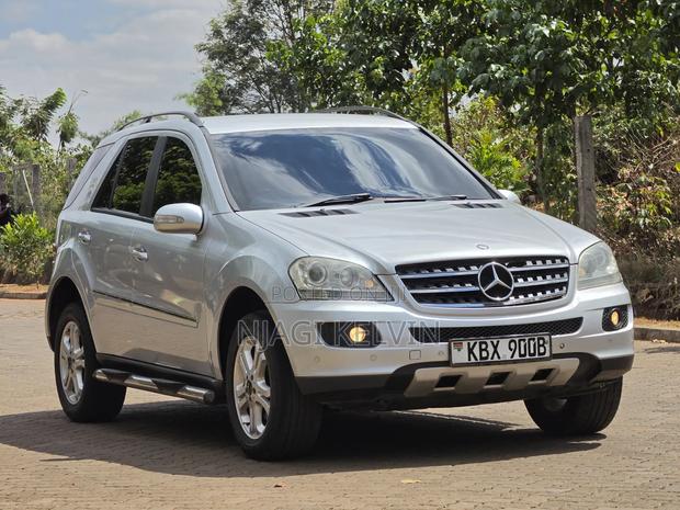 Mercedes-Benz M Class 2006 Silver