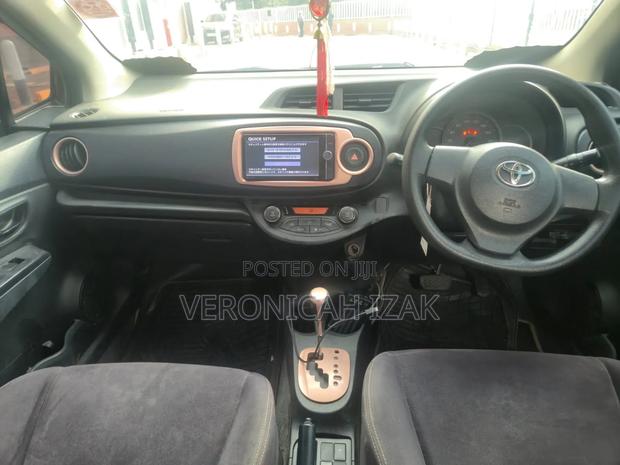 Toyota Vitz 2013 Burgundy