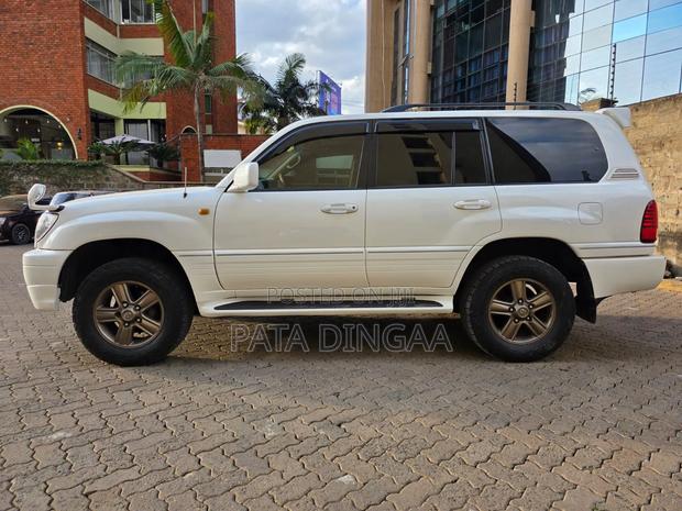 Toyota Land Cruiser 100 4.2 2006 White