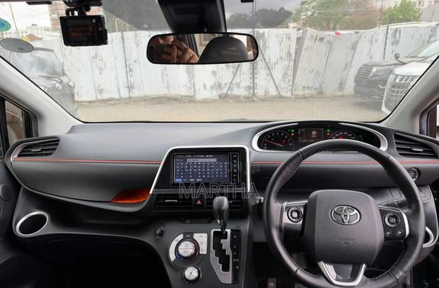 Toyota Sienta 2019 Black