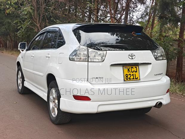 Toyota Harrier 2009 White