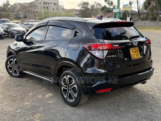 Honda Vezel 1.5 Hybrid 2WD 2018 Black