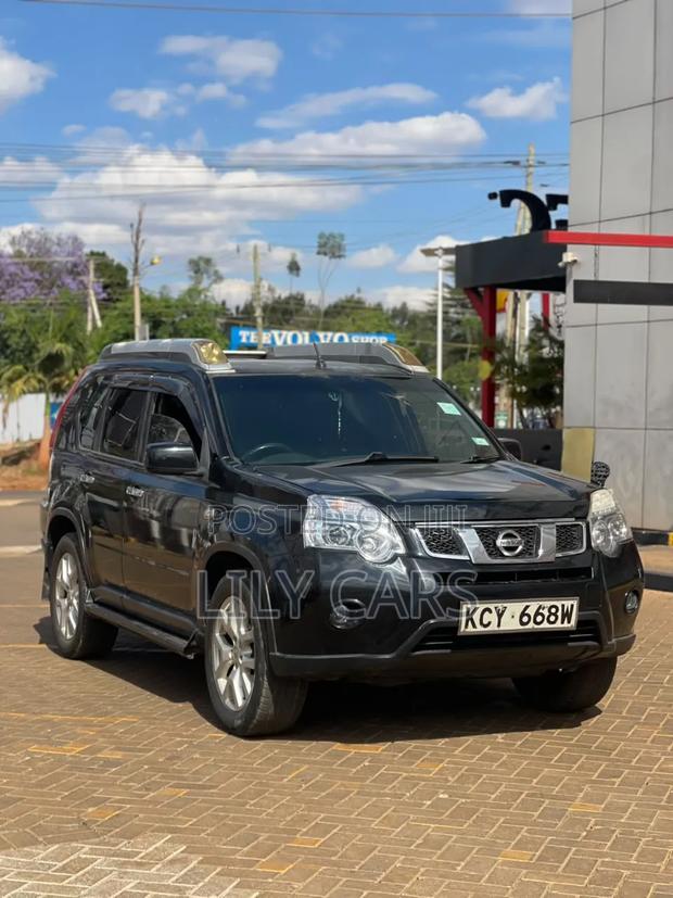 Nissan X-Trail 2012 Black