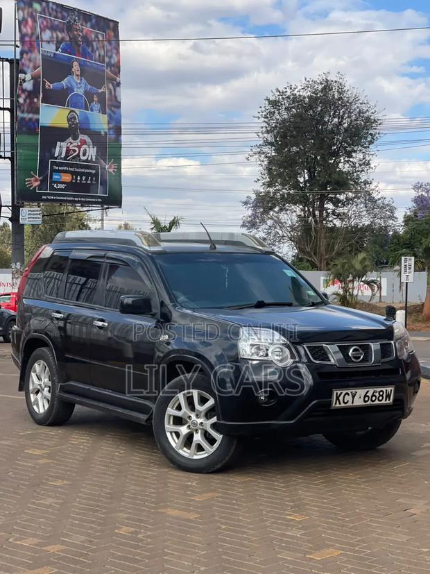Nissan X-Trail 2012 Black