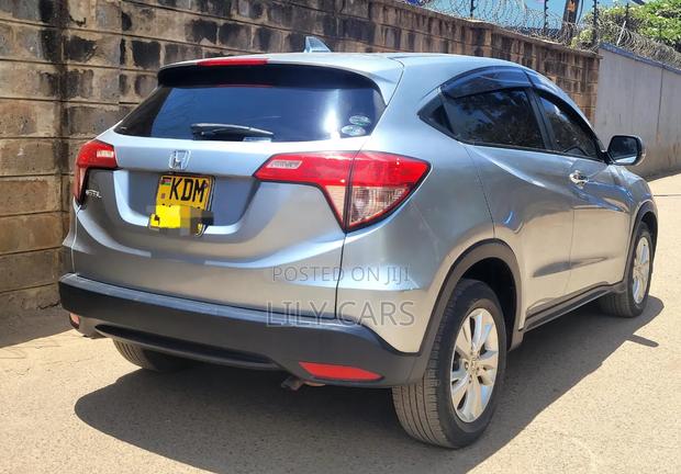 Honda Vezel 1.5 2WD 2016 Silver