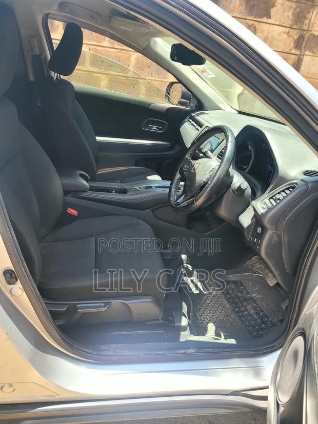 Honda Vezel 1.5 2WD 2016 Silver