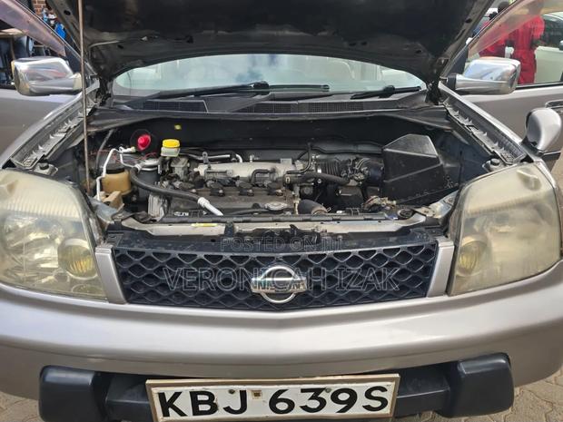 Nissan X-Trail 2002 Silver