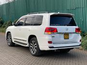 Toyota Land Cruiser 2011 White for sale