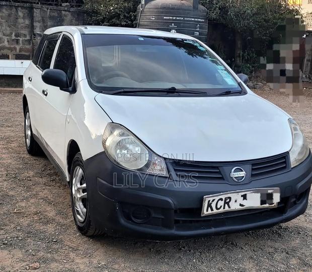 Nissan Advan 2012 Off white