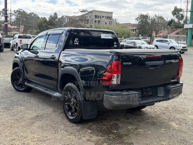 Toyota Hilux Revo Double Cab Deisel 2.4 AWD 2019 Black