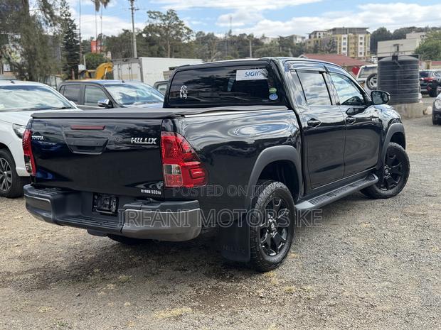 Toyota Hilux Revo Double Cab Deisel 2.4 AWD 2019 Black