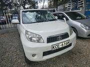 Toyota Rush 2009 White for sale