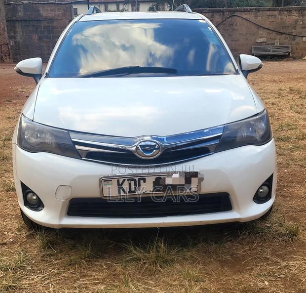 Toyota Corolla Fielder 2014 Off white