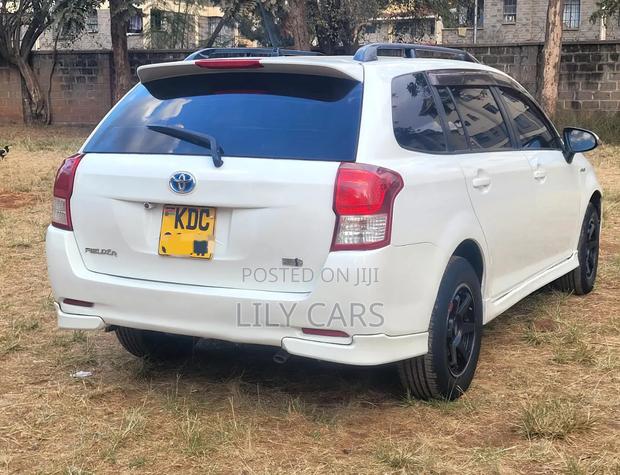 Toyota Corolla Fielder 2014 Off white