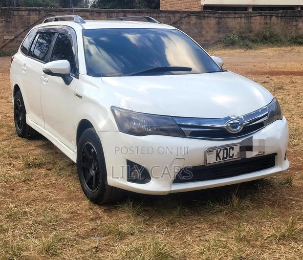 Toyota Corolla Fielder 2014 Off white