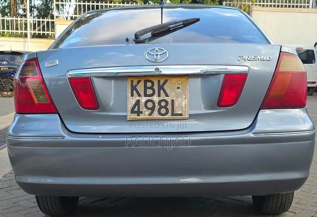 Toyota Premio 2002