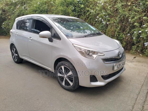 Toyota Ractis 2016 Silver