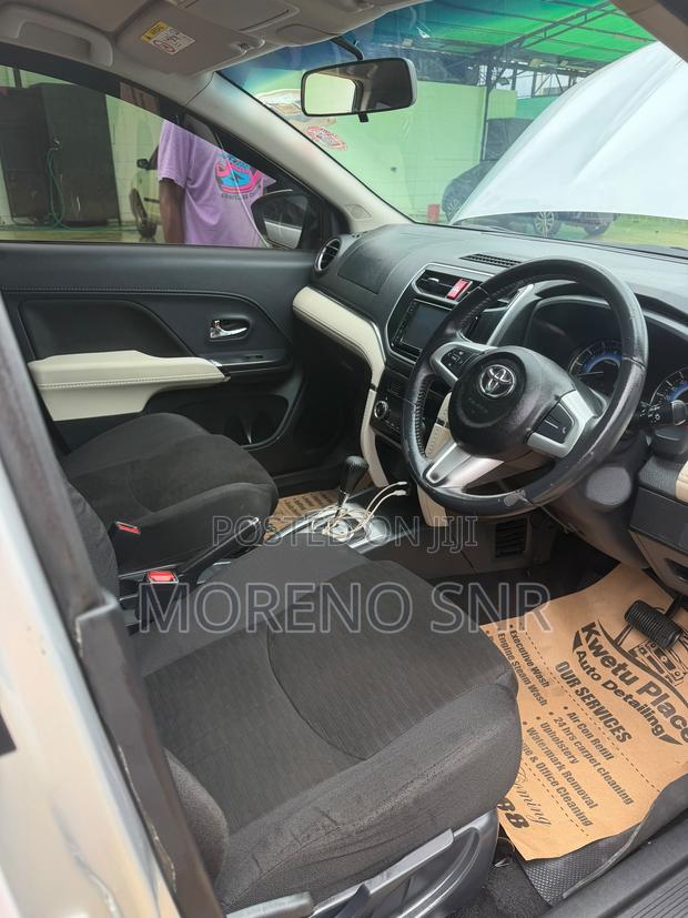 Toyota Rush 1.5 RWD 2019 Silver
