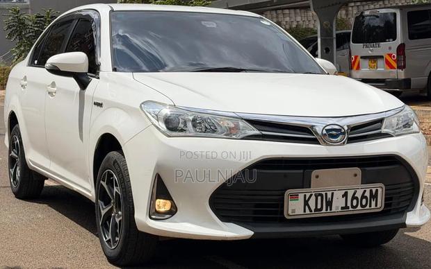 Toyota Axio 2018 White