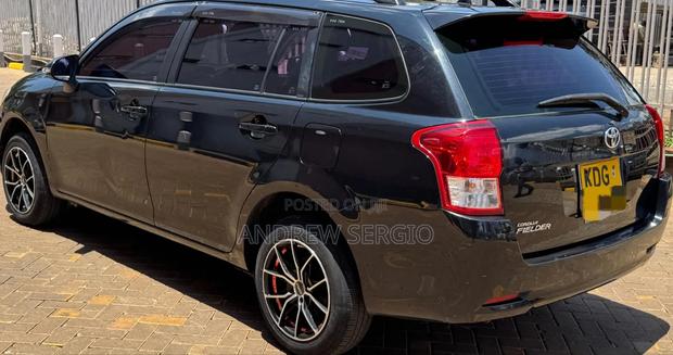 Toyota Corolla Fielder 2015 Black