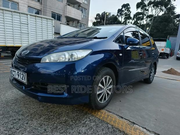 Toyota Wish 2011 Blue