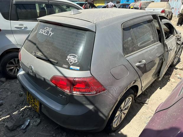Volkswagen Golf 2014 Silver