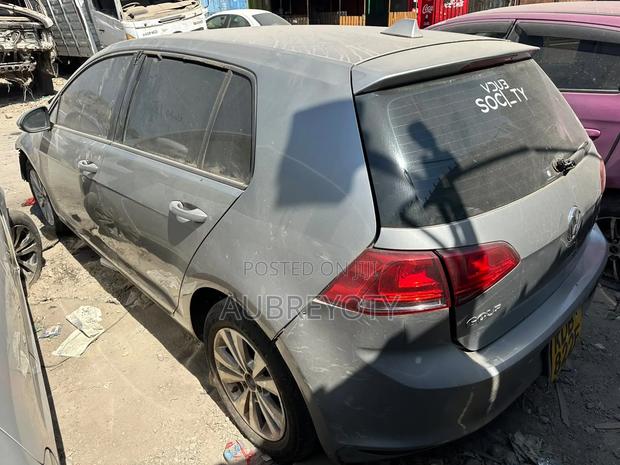Volkswagen Golf 2014 Silver