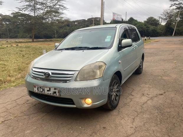 Toyota Raum 2008 Green