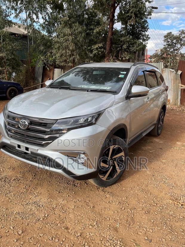 Toyota Rush 1.5 RWD 2019 Silver