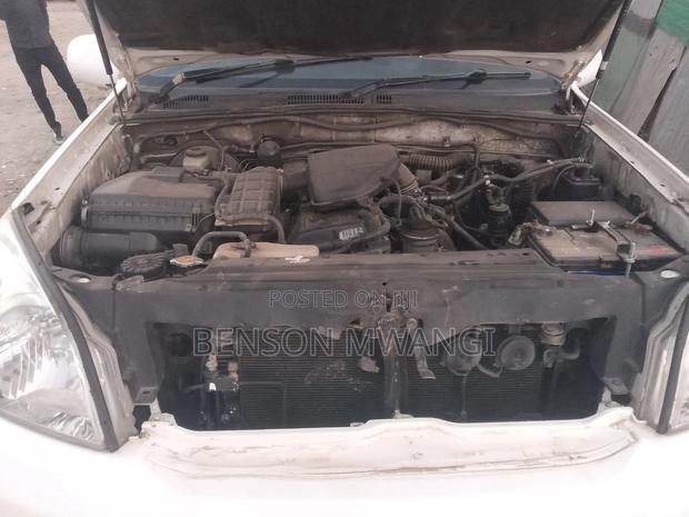 Toyota Land Cruiser Prado 2008 White