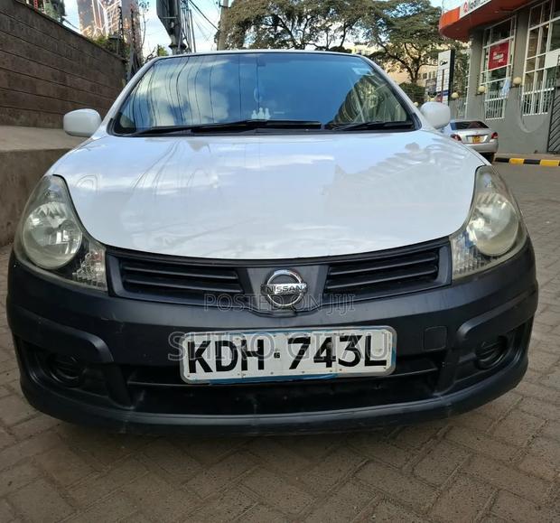 Nissan Advan 2014 White