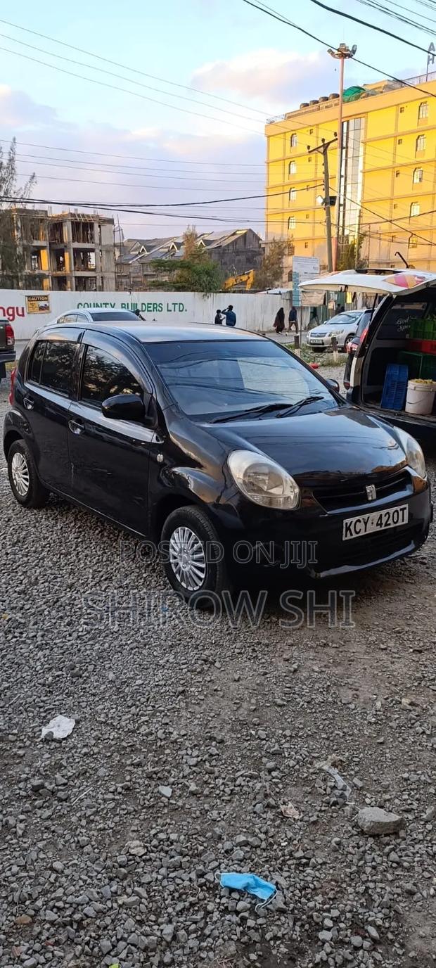 Toyota Passo 2012 Black