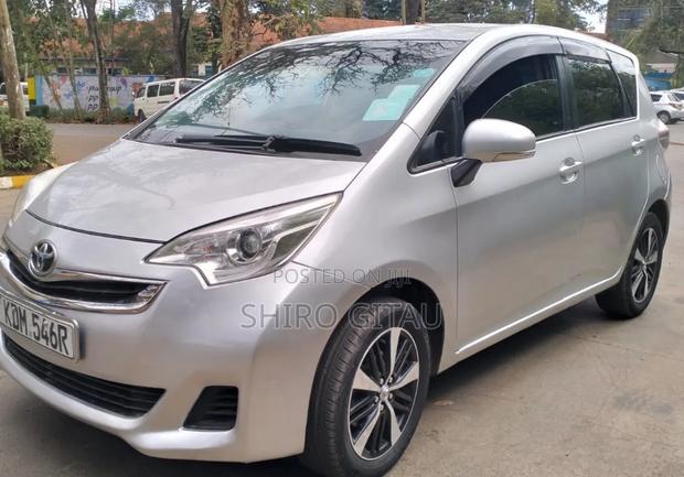 Toyota Ractis 2016 Silver