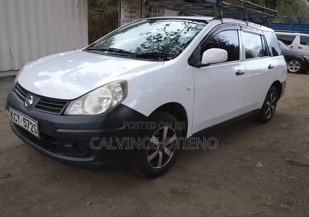 Nissan Advan 2013 White