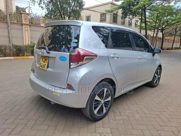 Toyota Ractis 1.5 FWD 2016 Silver