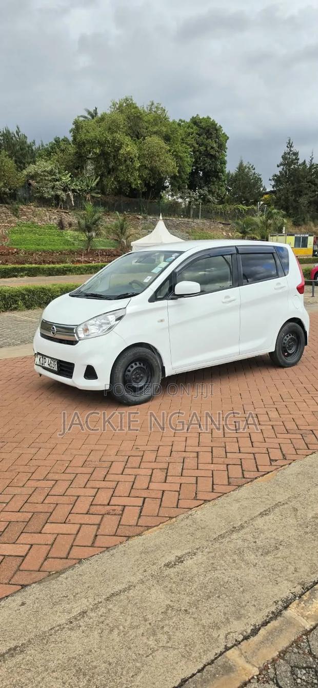 Nissan Dayz 2017 White