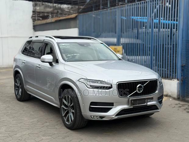 Volvo XC90 T5 Momentum 7 Passenger AWD 2020
