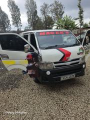 Toyota Grand HiAce 2002 White for sale