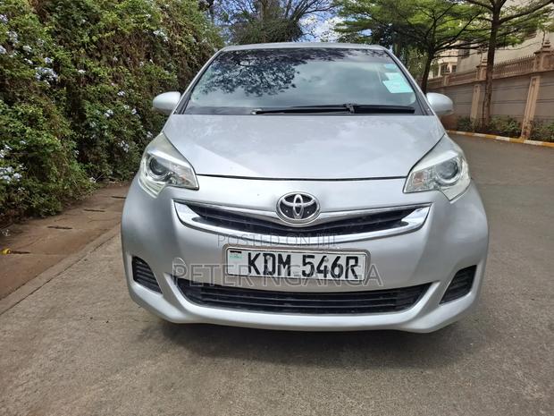Toyota Ractis 1.5 FWD 2016 Silver
