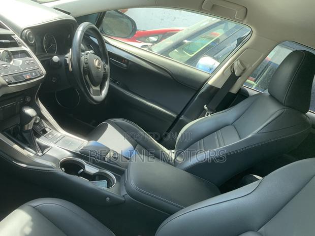 Lexus NX 300 FWD 2019 Blue