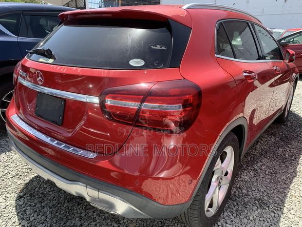 Mercedes-Benz GLA-Class 2019 Burgundy