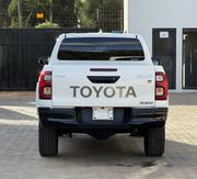 Toyota Hilux 2021 White for sale