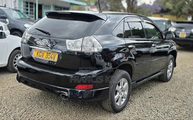 Toyota Harrier 2012