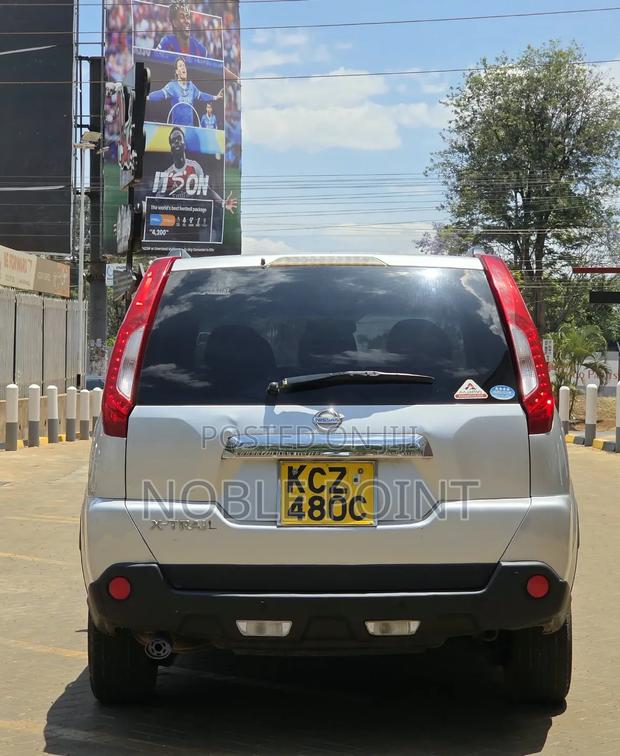 Nissan X-Trail 2013 Silver