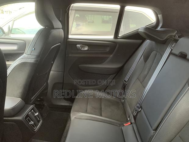 Volvo XC40 T3 Petrol FWD 2019 Pearl
