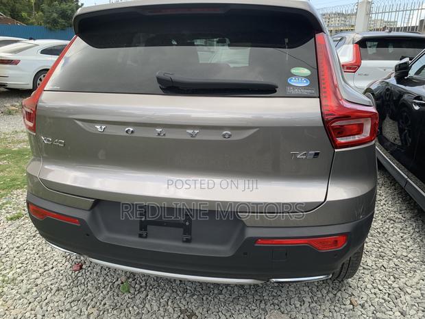 Volvo XC40 T5 Petrol AWD 2019 Ivory