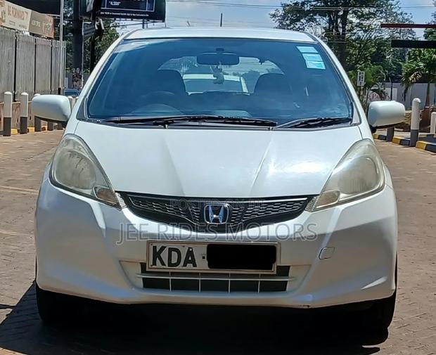Honda Fit 2013 Pearl